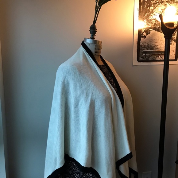 A cape for every occasion - Picture 3 of 4